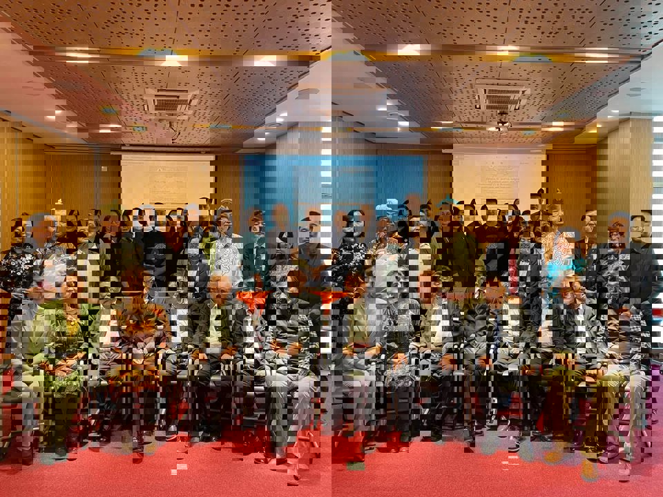 ШУА-ийн Хэл зохиолын хүрээлэн-гийн хамт олон аман зохиол, тууль судлаач Б.Катуугийн 70 насны ой, “Монгол ардын домогт дуу” шинэ бүтээлийн нээлтийг ёслон тэмдэглэлээ. 