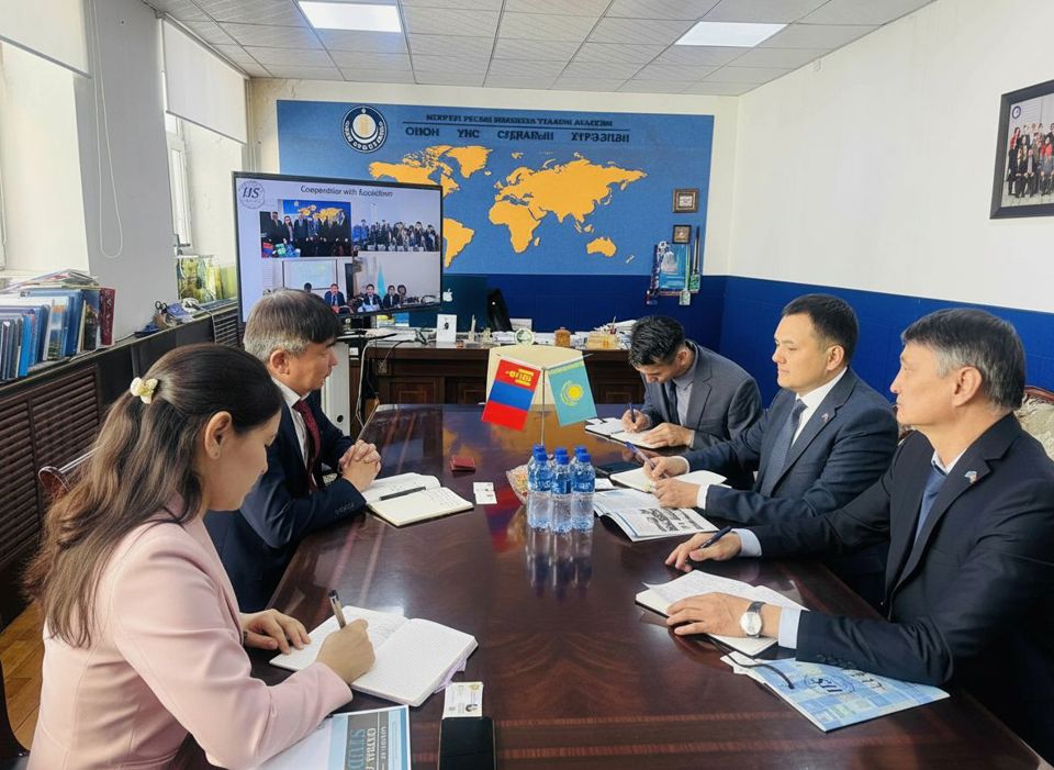 Бүгд Найрамдах Казахстан Улсын Элчин сайд зочлов