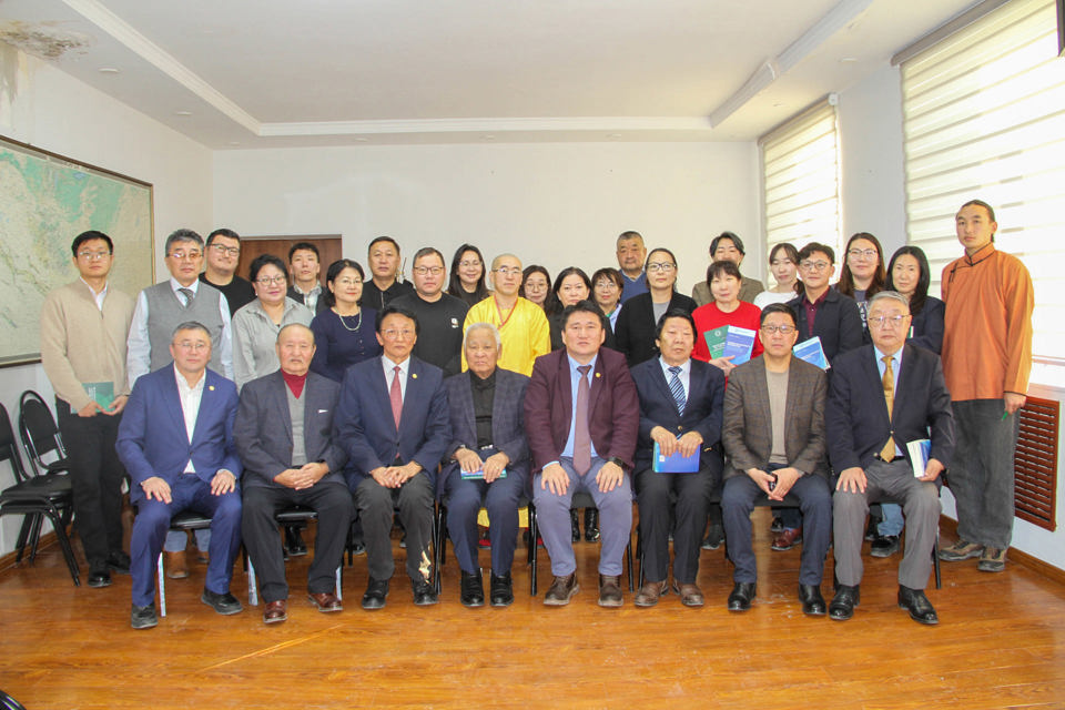 Нээлттэй хаалганы өдөрлөг номын нээлтээр өндөрлөлөө